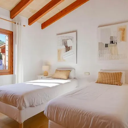 Villa Reig In Traumlage,pool,strandnah,schnelles Wifi,klima *