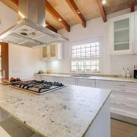 Reig In Traumlage,pool,strandnah,schnelles Wifi,klima